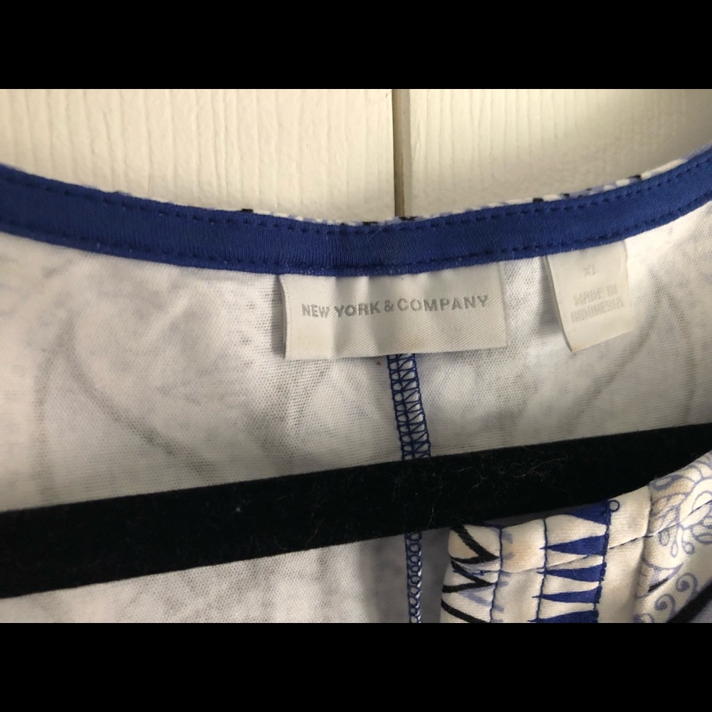 Dress - Picture 3 of 3
